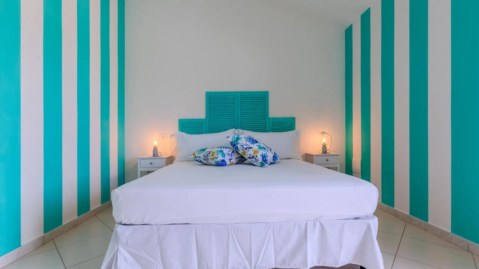 Casa Pintada, 400M To Beach Holiday home Porto Pino